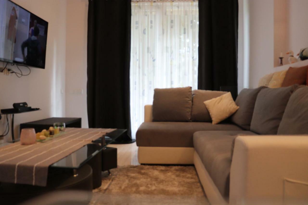 Pati Ferien Apartmens Lukecin Exterior foto