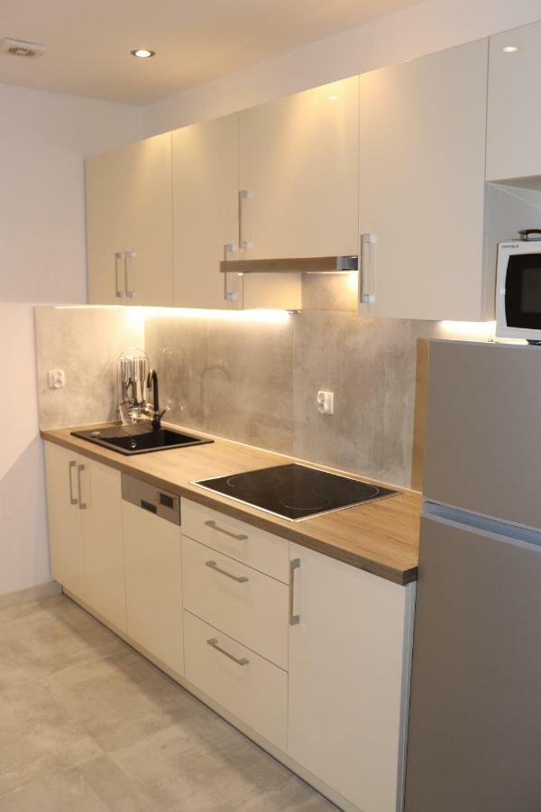 Pati Ferien Apartmens Lukecin Exterior foto